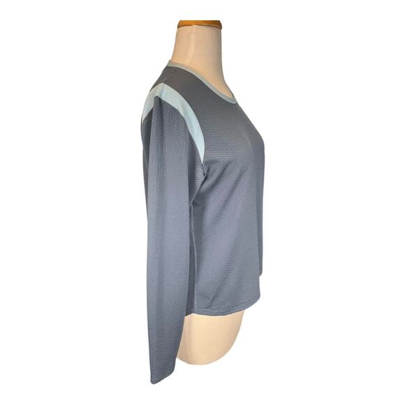 Nike Sphere Therma Blue Long Sleeve Running Shirt Women's SZ Medium Light Weight - Picture 3 of 11